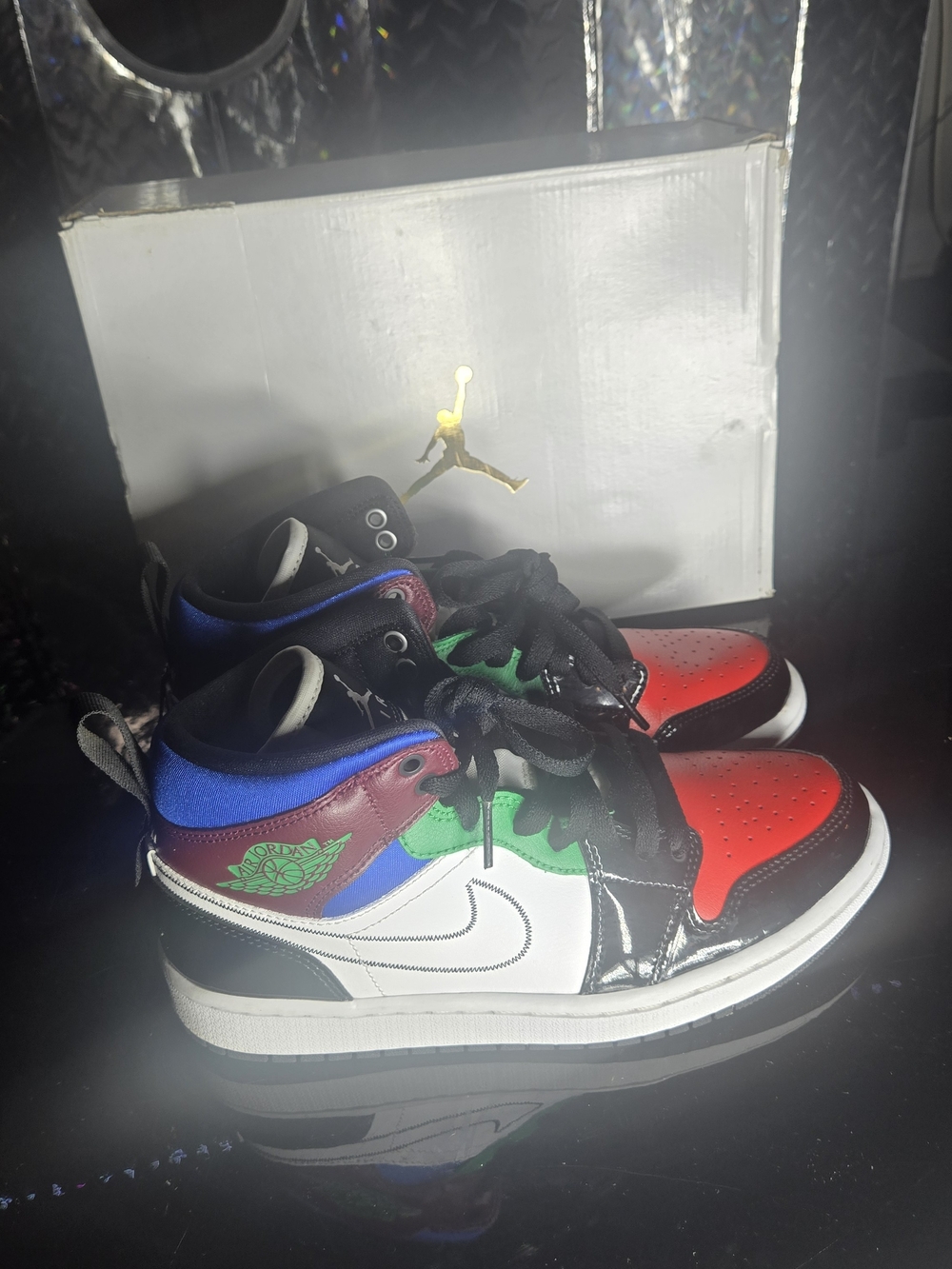 Women’s Jordan 1 Mid S11 size 7.5